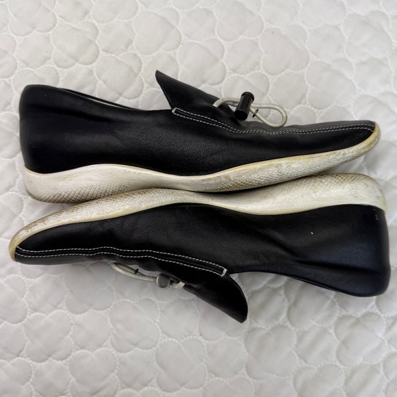Prada Leather Flats Made in Italy Size 37.5 - Picture 3 of 8